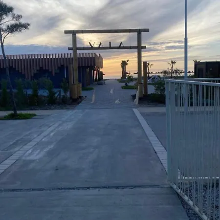 Ohel Alpehytte Plazhi San Pietro