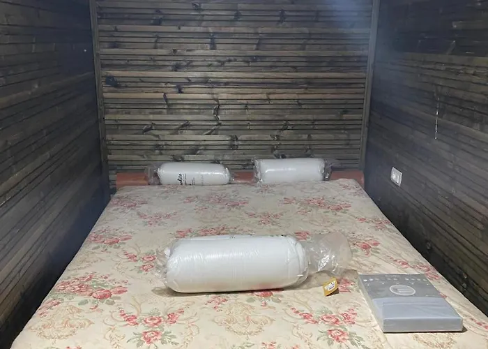 木屋 Ohel Plazhi San Pietro